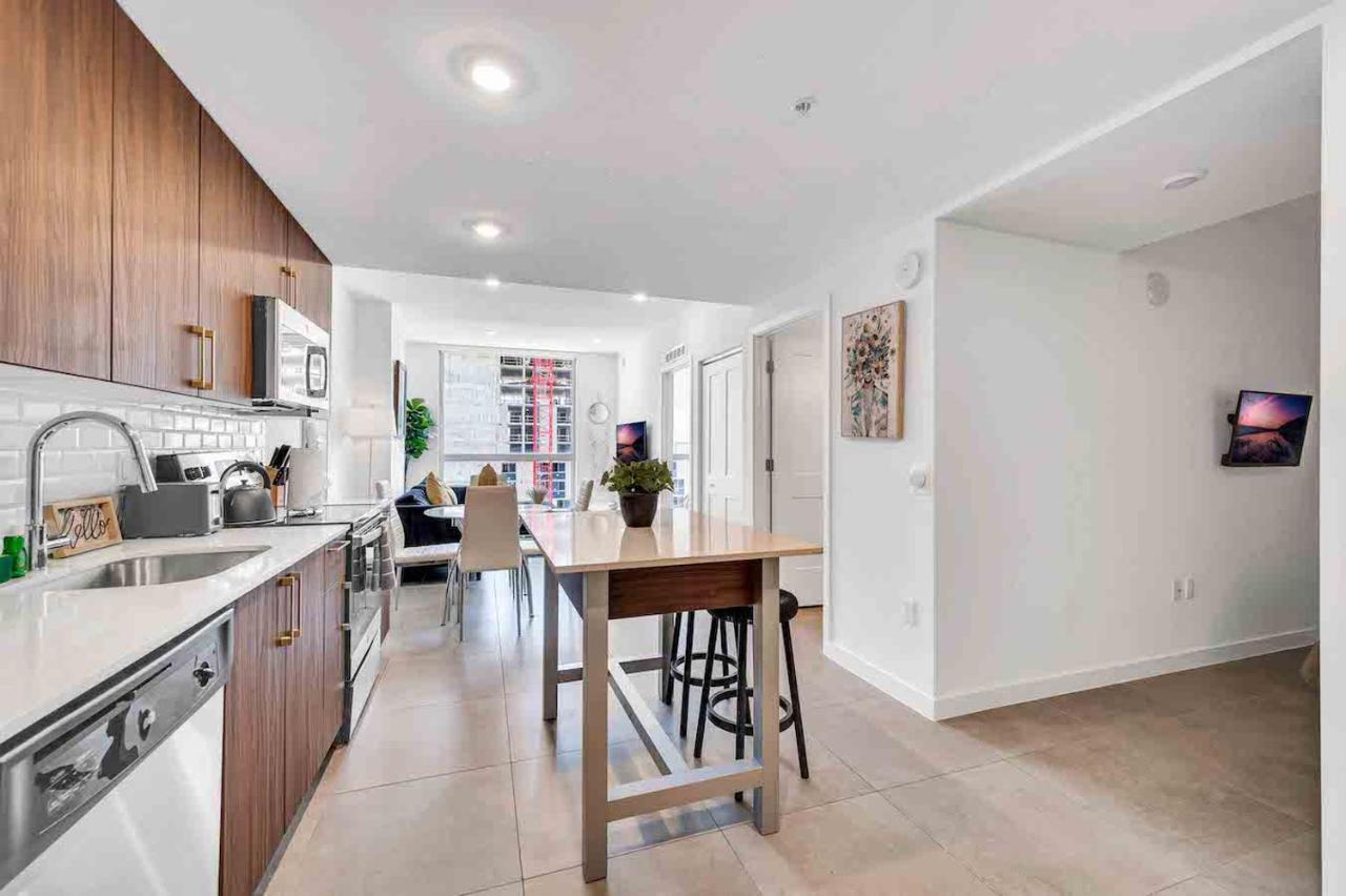 Apartment Wonderful Unit In Downtown With Free Parking *