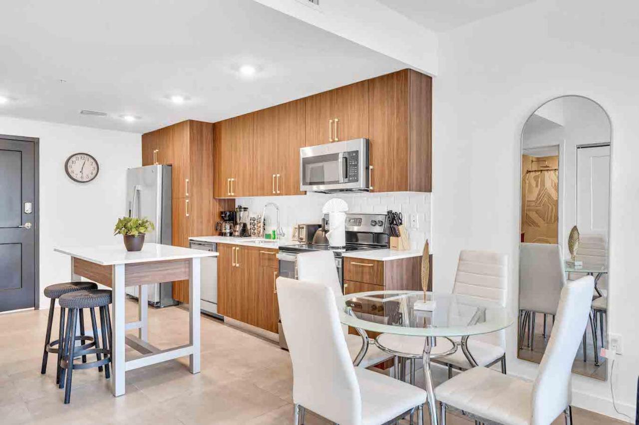 Wonderful Unit In Downtown With Free Parking * Miami