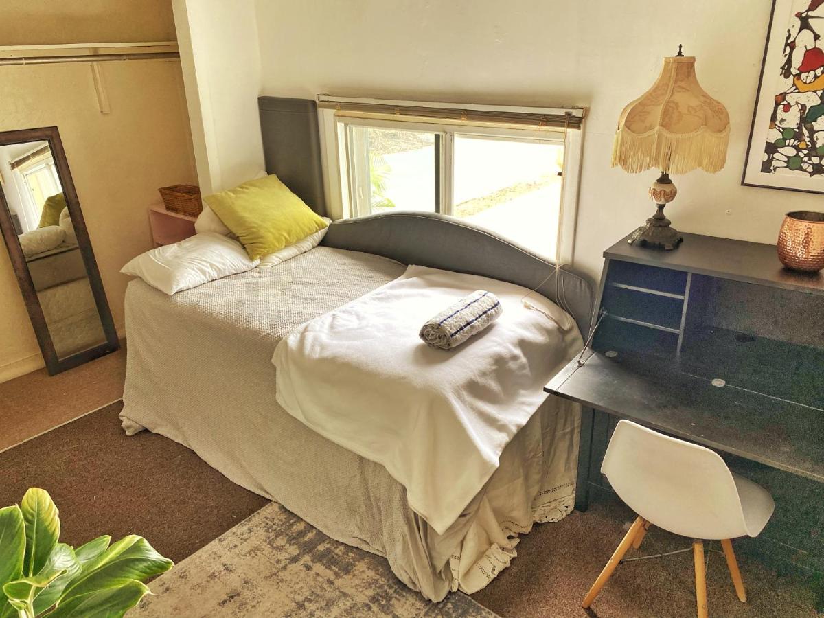 Coconut Grove 2 Bedroom Home! Miami