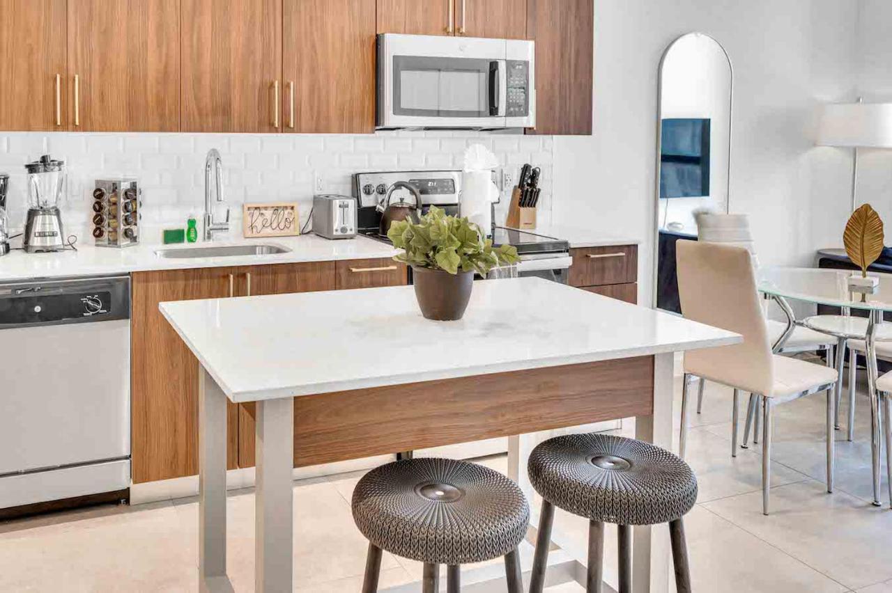 Wonderful Unit In Downtown With Free Parking * Miami