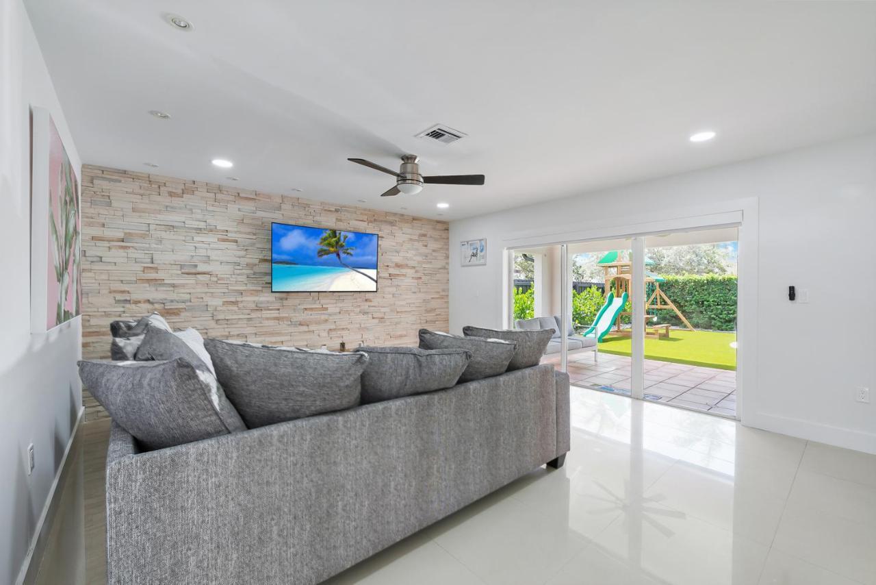 Experience Miami'S Bongo'S House Private Pool And Game Room Luxury Rental L54 Miami