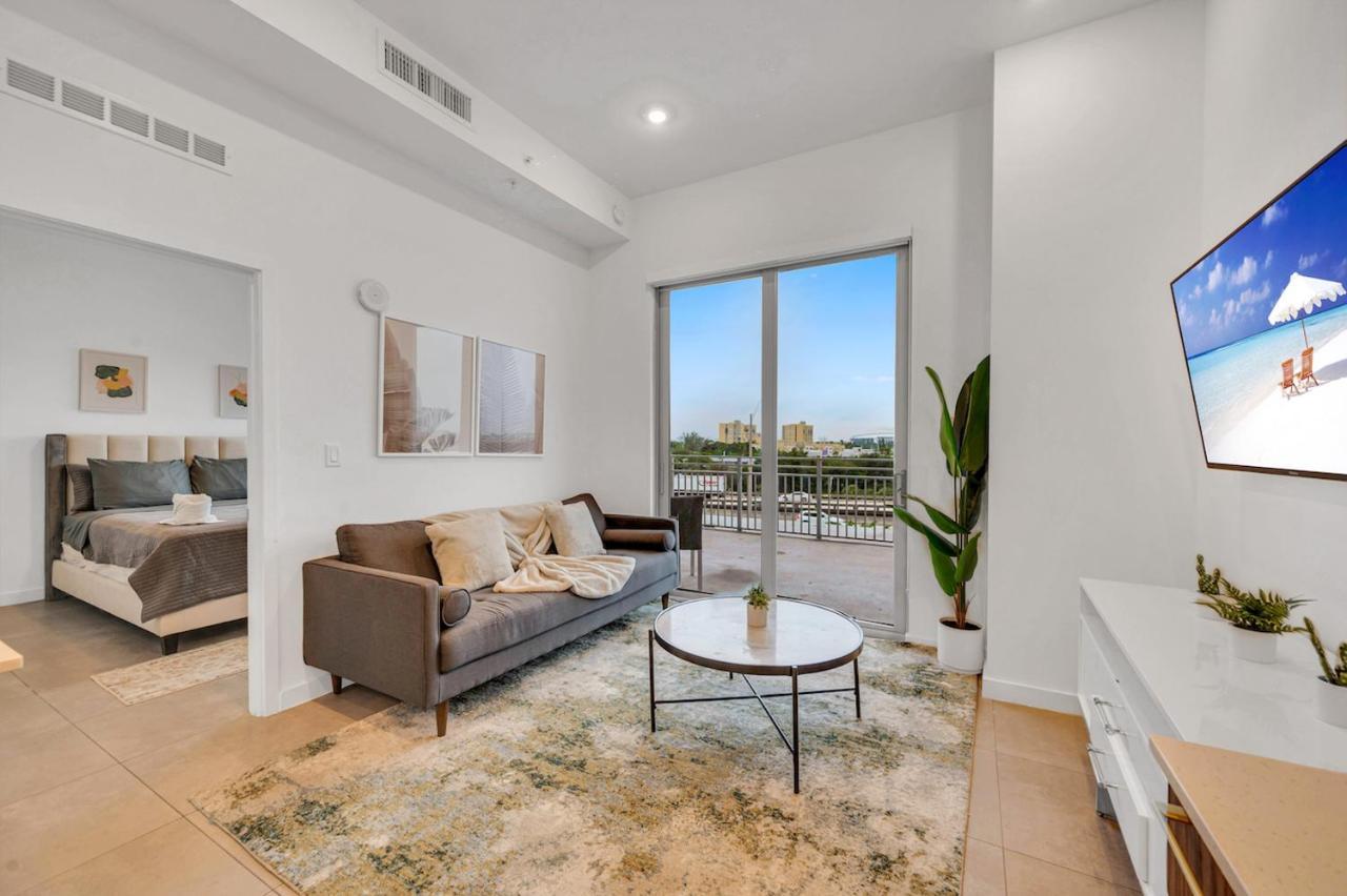 Modern Unit In Downtown With Free Parking Apartment Miami