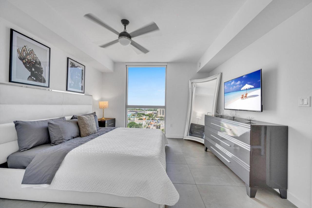 Apartamento Beautiful With King Bed & Free Parking *