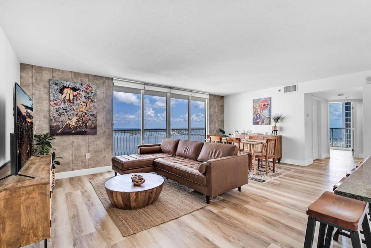 Dreamy Oceanfront Highfloor Corner Unit 2and2 Den * Miami
