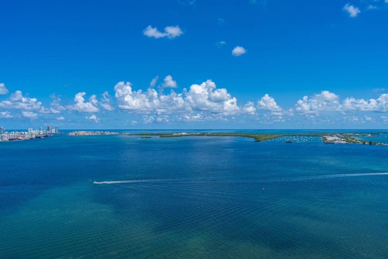 Holiday home Dreamy Oceanfront Highfloor Corner Unit 2and2 Den