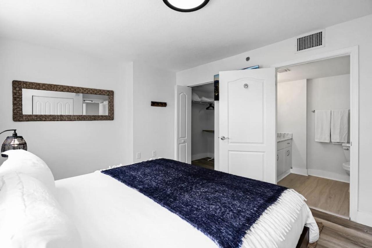 Holiday home Dreamy Oceanfront Highfloor Corner Unit 2and2 Den *
