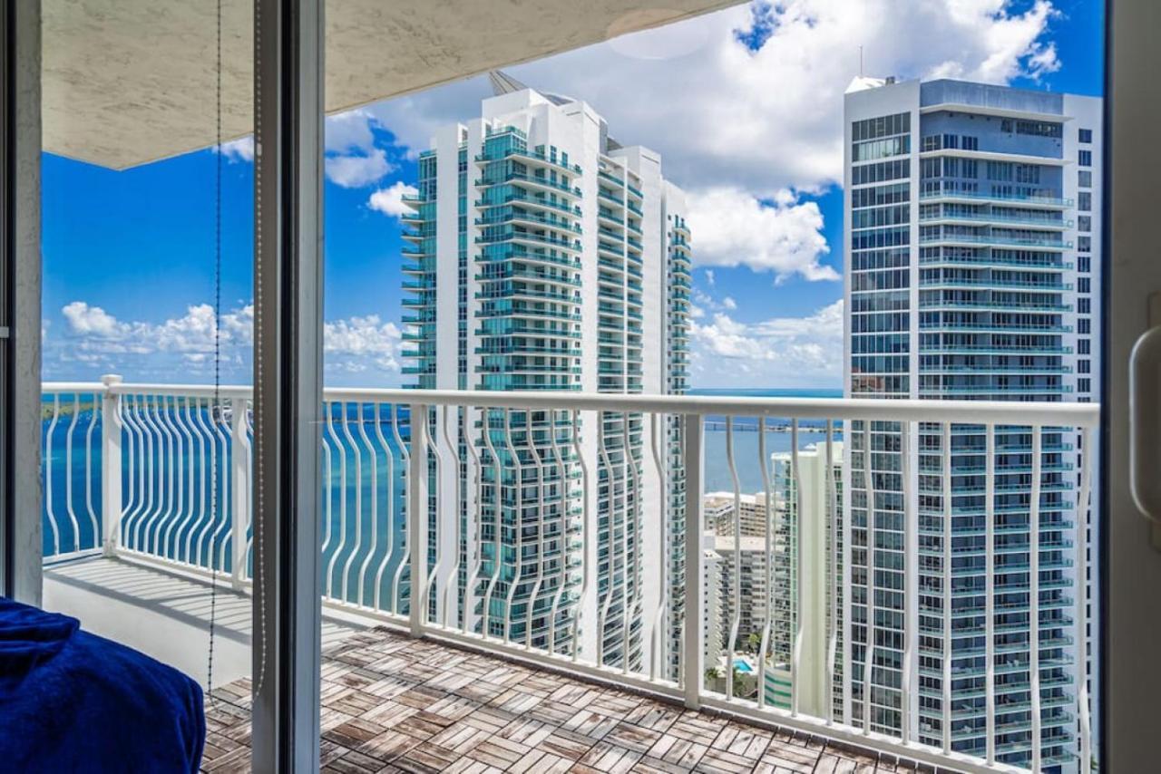 Holiday home Dreamy Oceanfront Highfloor Corner Unit 2and2 Den *