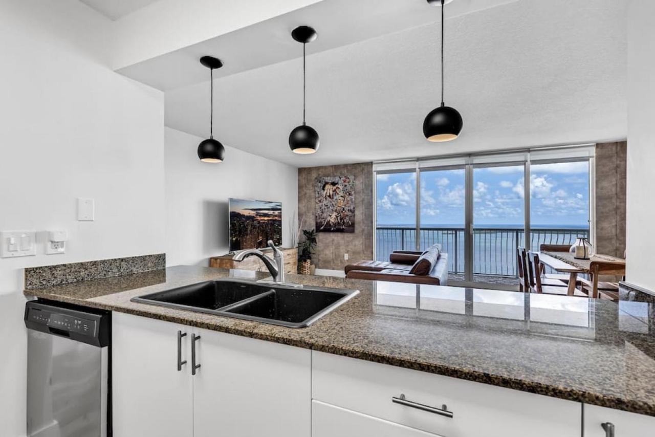 Dreamy Oceanfront Highfloor Corner Unit 2and2 Den Miami