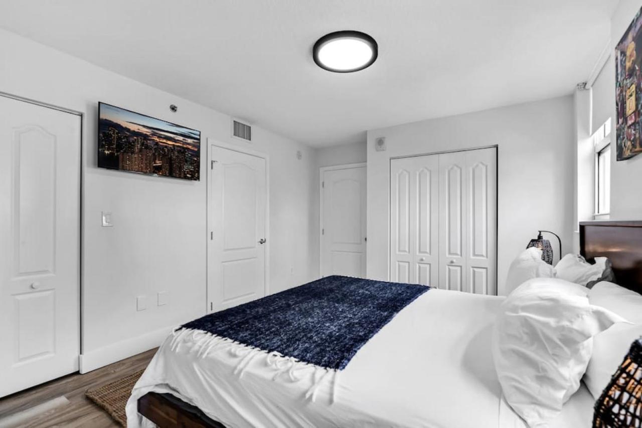 Dreamy Oceanfront Highfloor Corner Unit 2and2 Den *