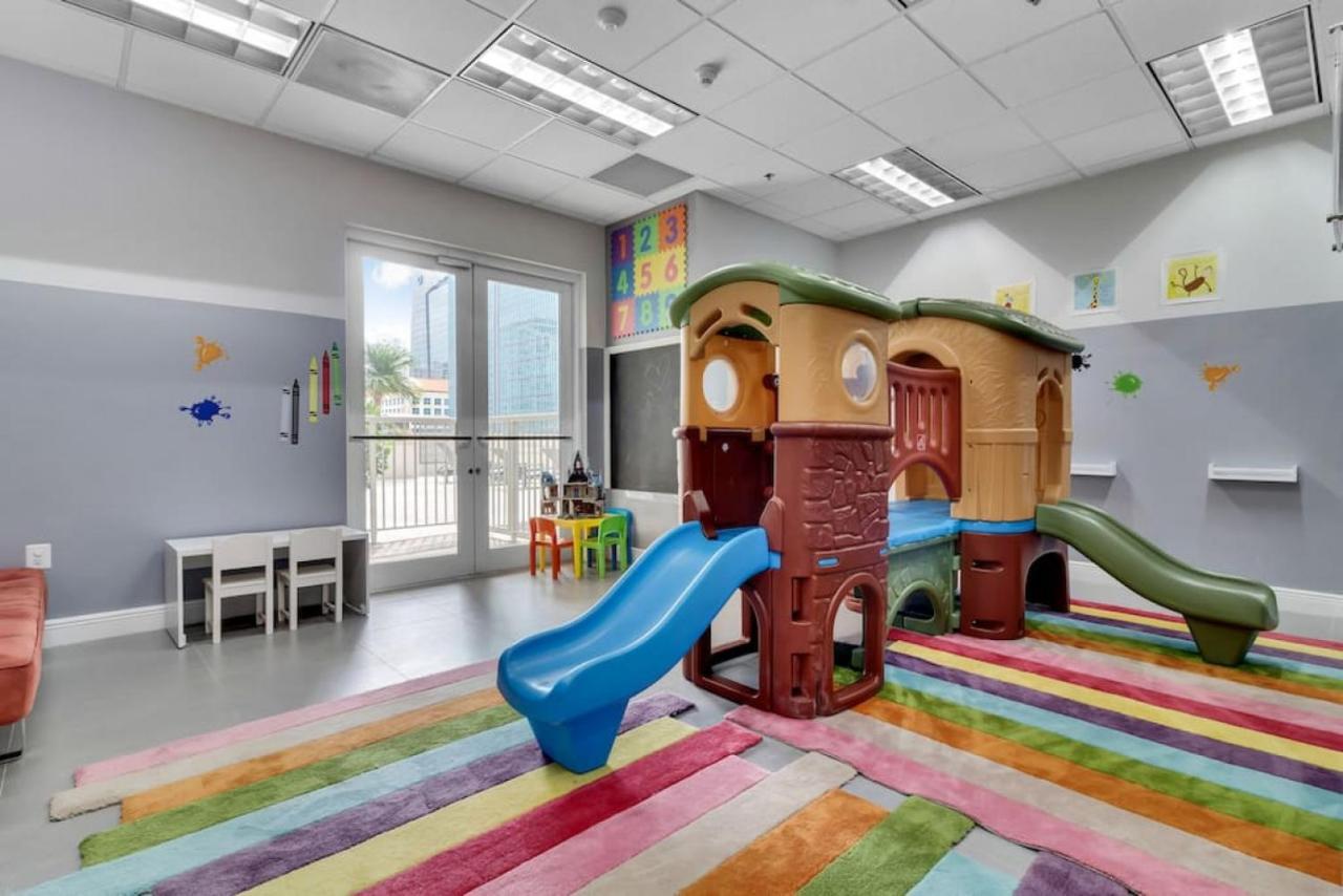 Holiday home Dreamy Oceanfront Highfloor Corner Unit 2and2 Den Miami