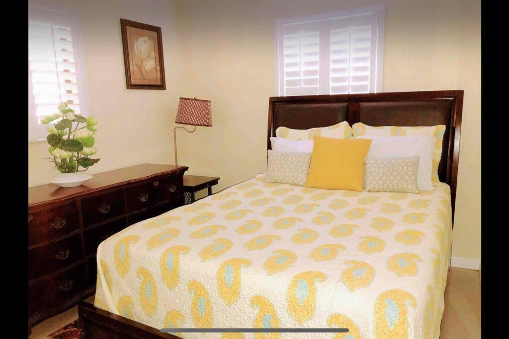 Holiday home Ms. Marriott's Str,