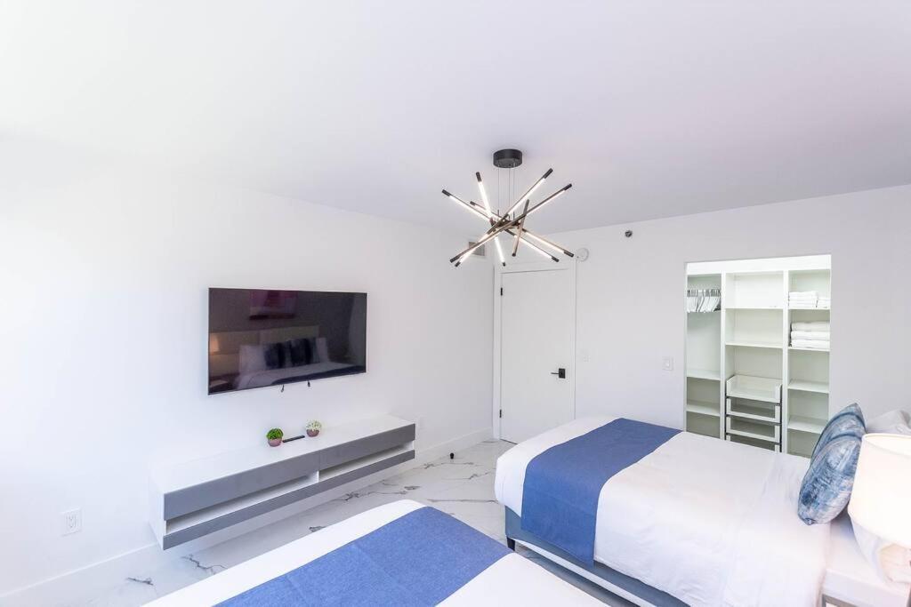 Luxury Vip 3 Bed 2 Bath Yacht Club Aventura Apartment Miami