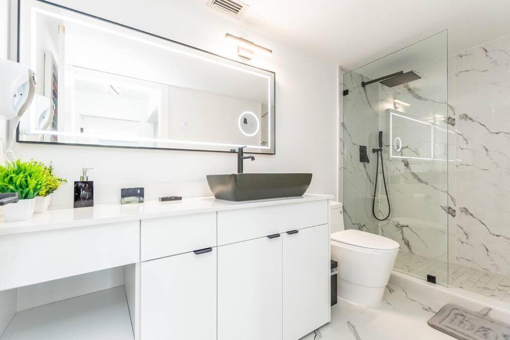 Luxury Vip 3 Bed 2 Bath Yacht Club Aventura *