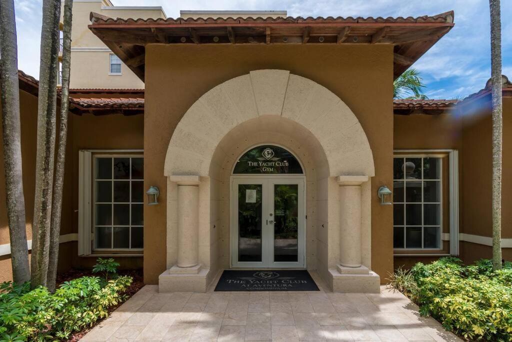 Apartment Luxury Vip 3 Bed 2 Bath Yacht Club Aventura Miami