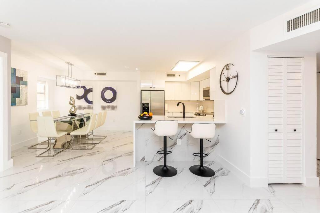 Apartment Luxury Vip 3 Bed 2 Bath Yacht Club Aventura