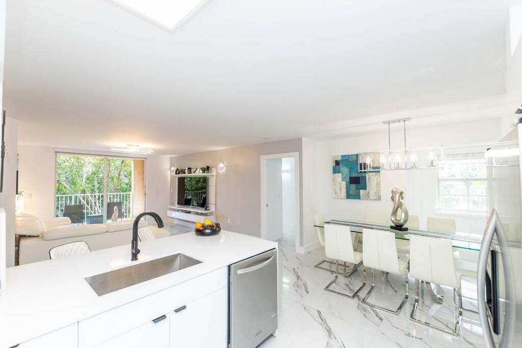 Apartment Luxury Vip 3 Bed 2 Bath Yacht Club Aventura Miami