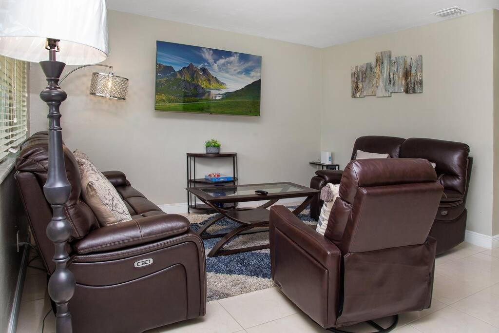 Apartment 3br Cozy W/ Spacious Yard
