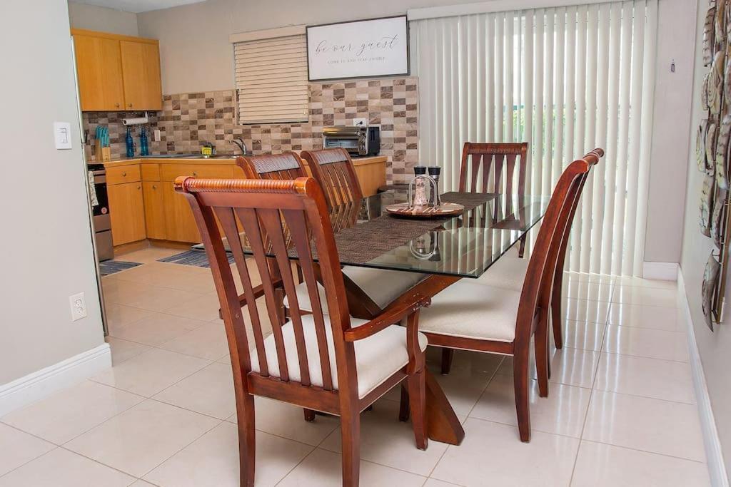 Apartment 3br Cozy W/ Spacious Yard
