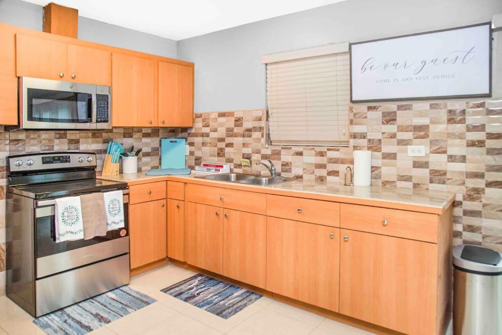3br Cozy W/ Spacious Yard * Miami