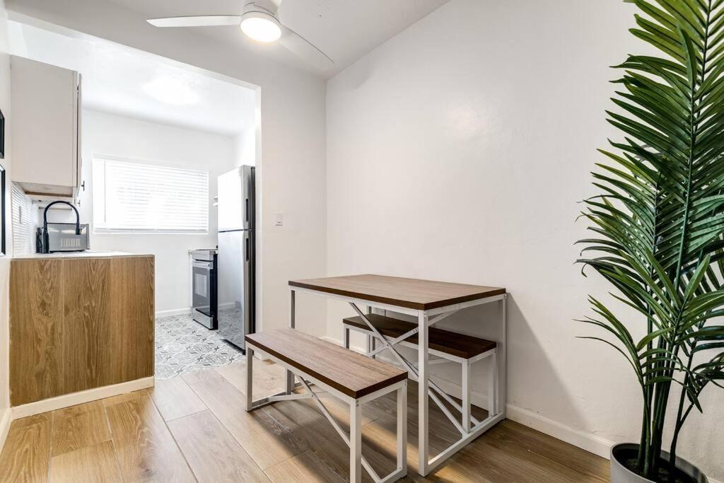 Airport 2-bedroom Unit With Speedy Wi-fi Virg8 * Miami