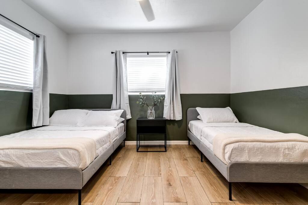Airport 2-bedroom Unit With Speedy Wi-fi Virg8