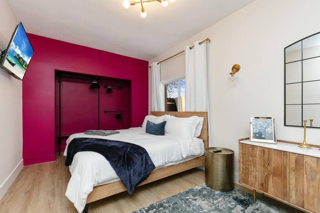 New Home, Pool Near Airport And Beaches, King Bed Holiday home *