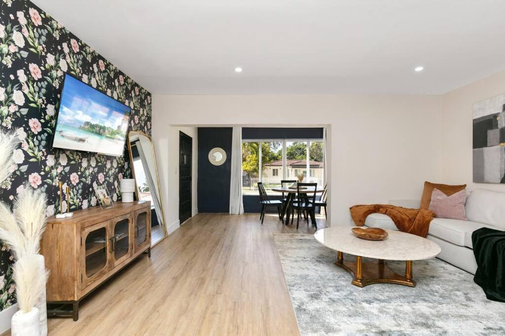 New Home, Pool Near Airport And Beaches, King Bed *