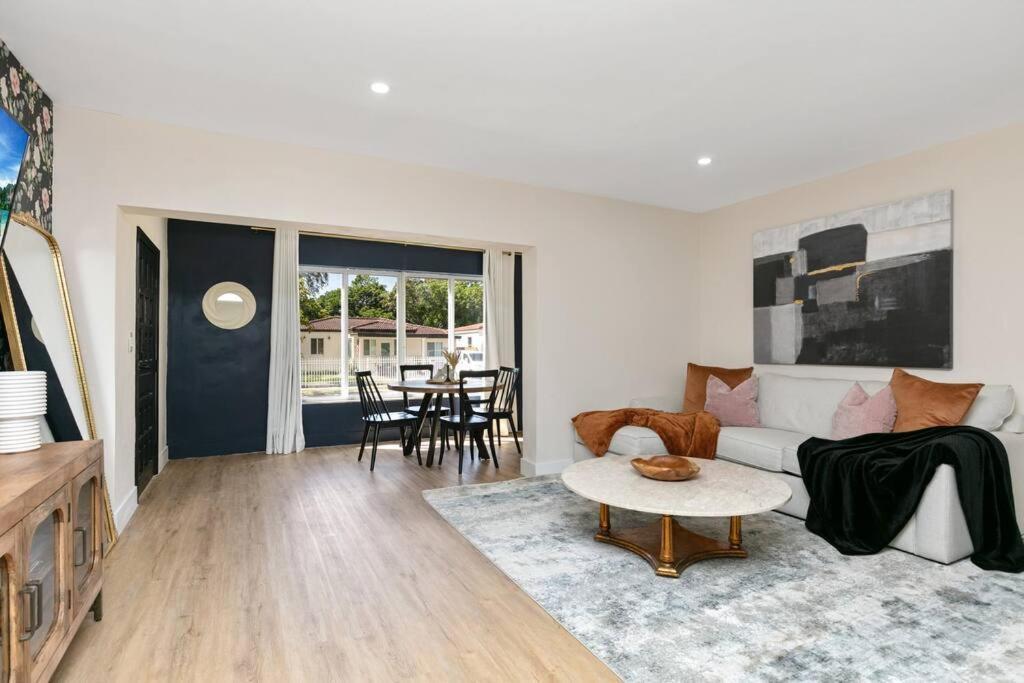 Holiday home New Home, Pool Near Airport And Beaches, King Bed *