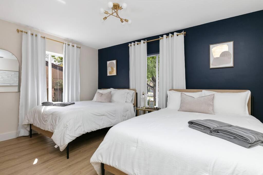 Holiday home New Home, Pool Near Airport And Beaches, King Bed