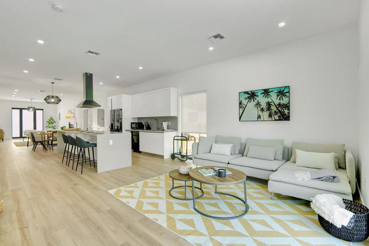 Radiance - Modern Design, Poolside Escape * Miami