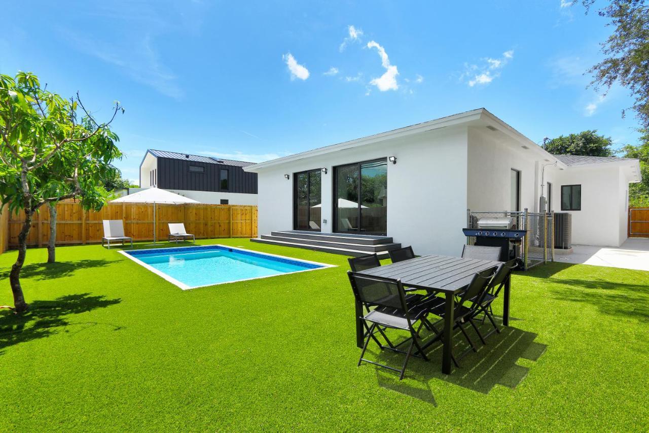 Radiance - Modern Design, Poolside Escape * Miami