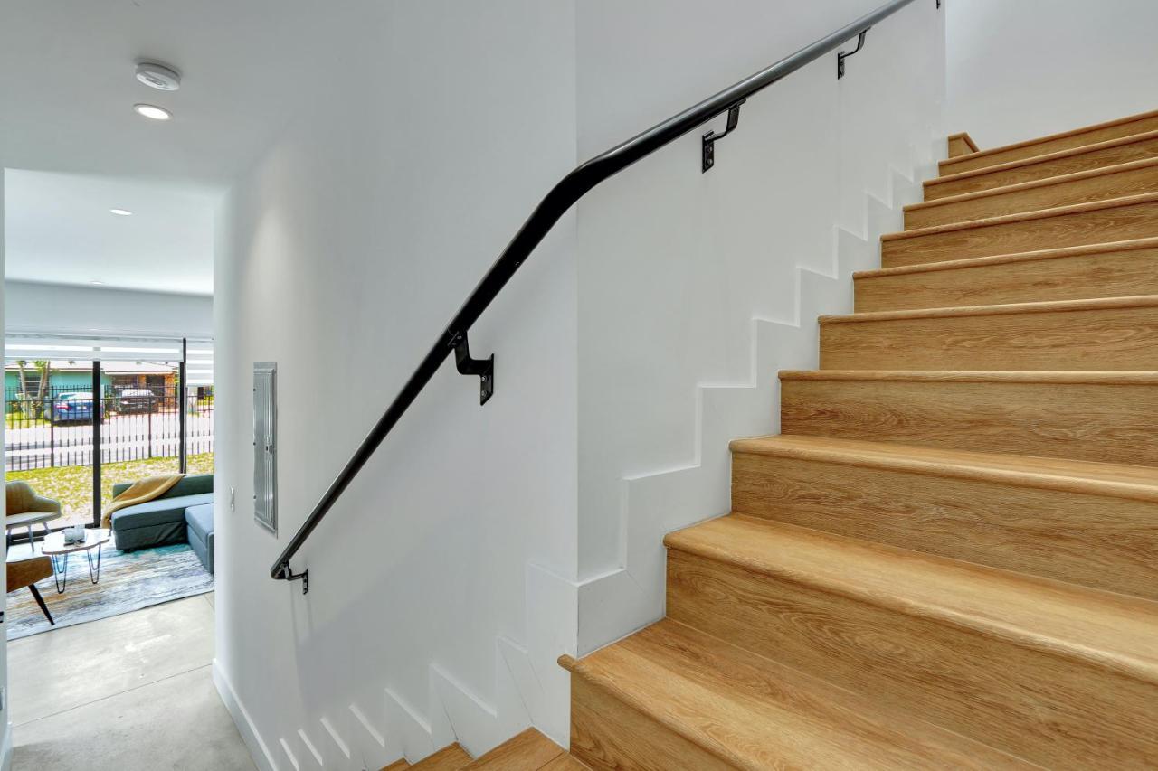 Fresco 1, Modern Design, Brand New Construction And Furniture Holiday home Miami