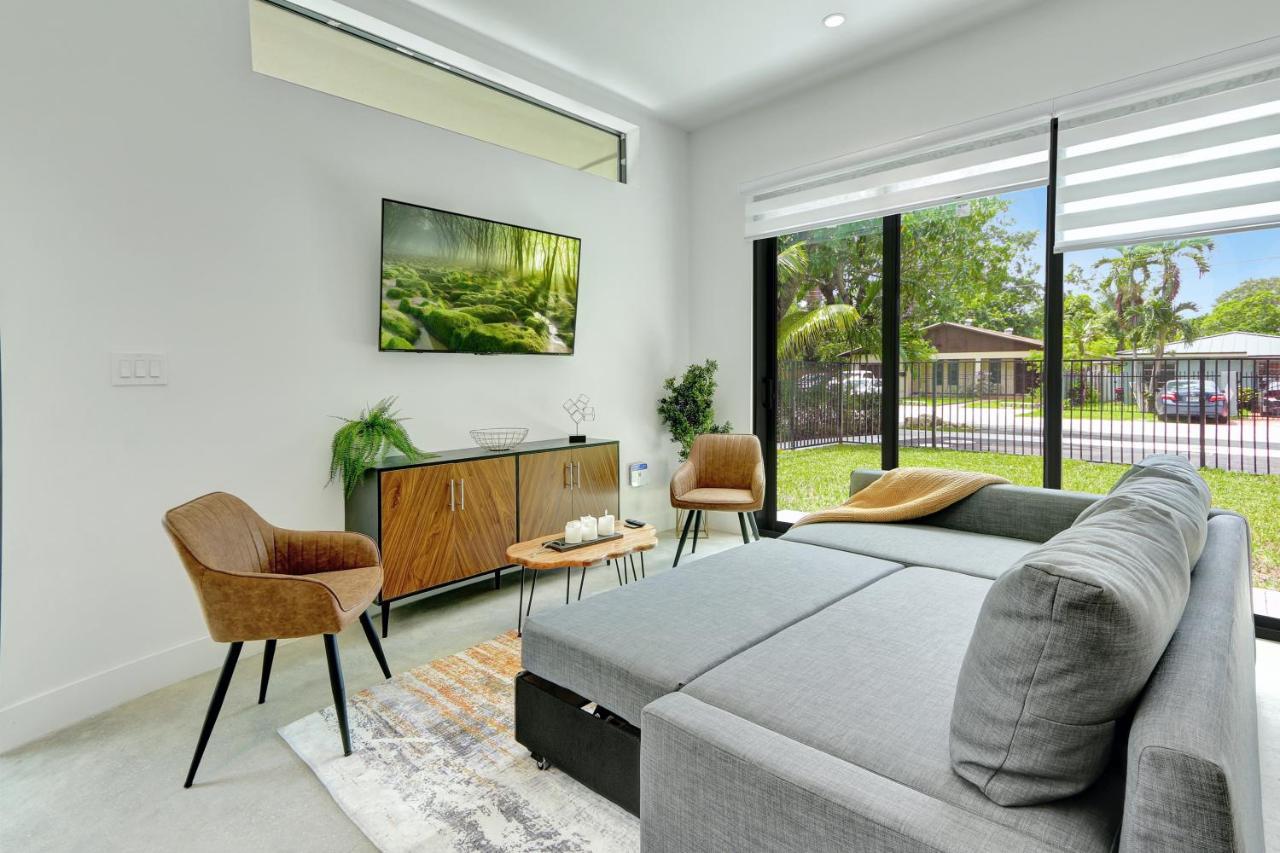 Holiday home Fresco 1, Modern Design, Brand New Construction And Furniture Miami