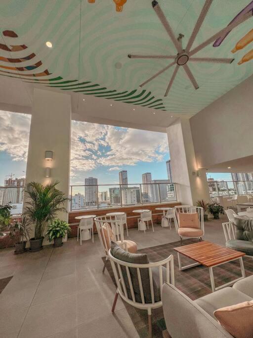 Apartment Grand View 1709