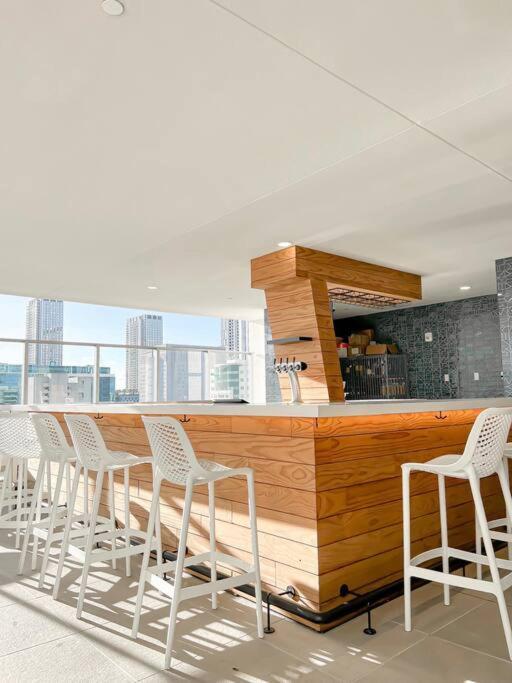 Grand View 1709 * Miami