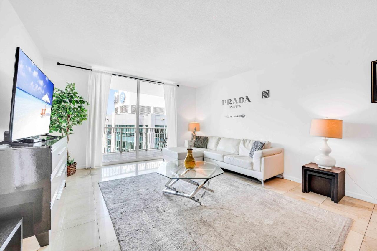 Modern 1 Bed In The Heart Of Brickell With Free Parking *