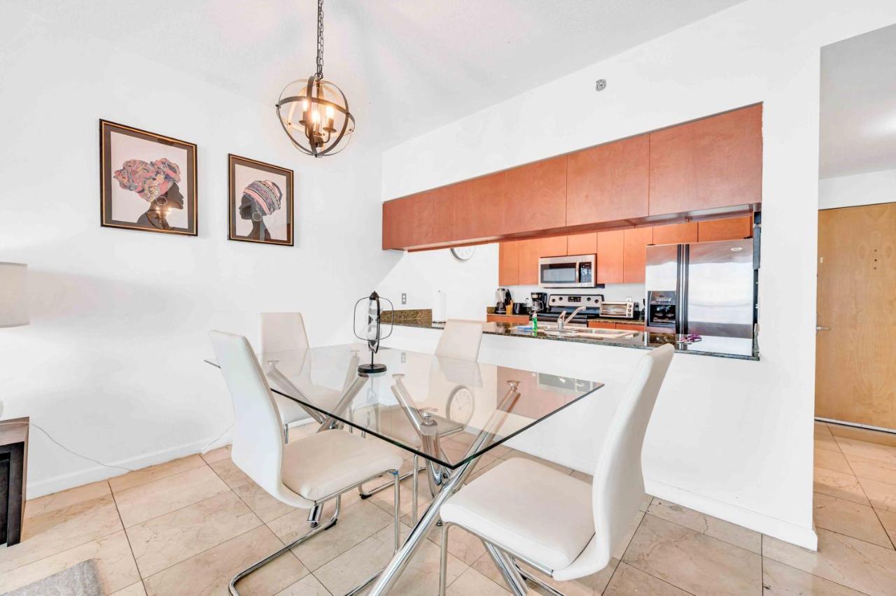 Modern 1 Bed In The Heart Of Brickell With Free Parking Apartment *