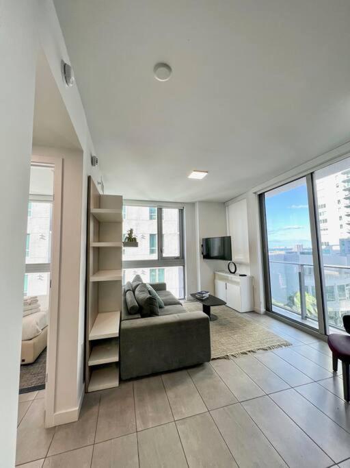 Apartment Grand View 1709