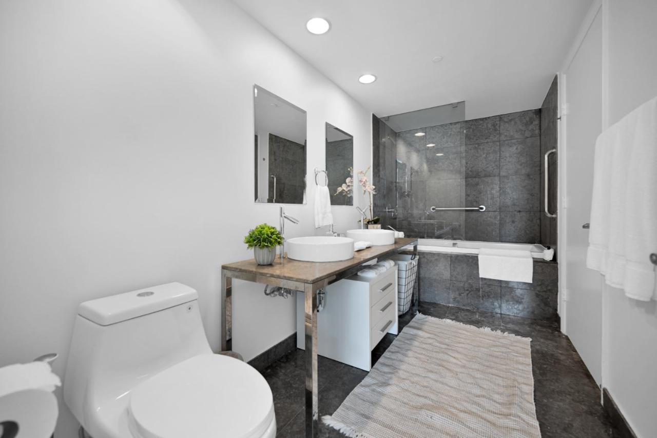 Perfect One Bedroom At Icon Brickell Amazing Views Miami
