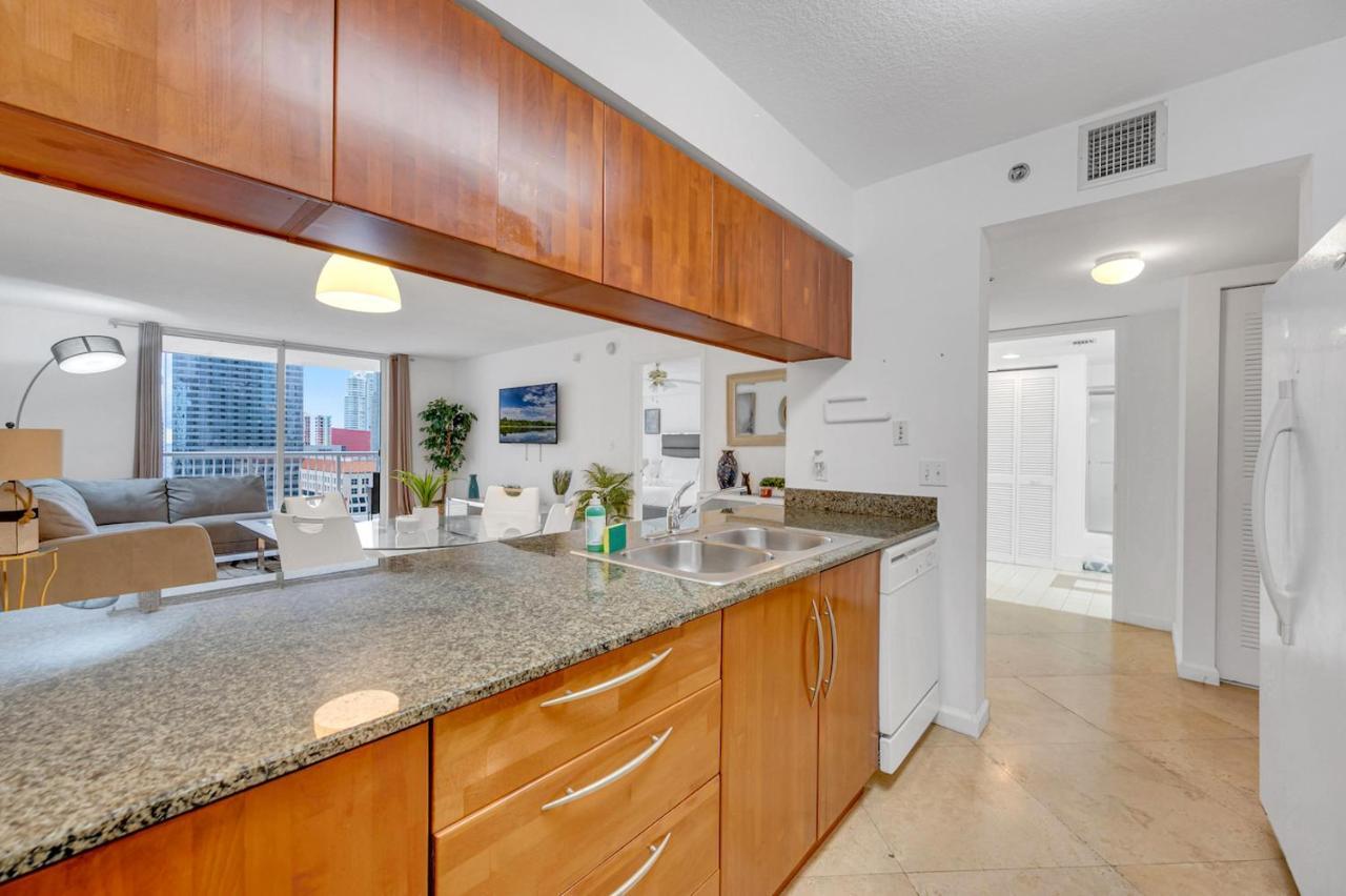 Gorgeous 1br Brickell-freeparking *