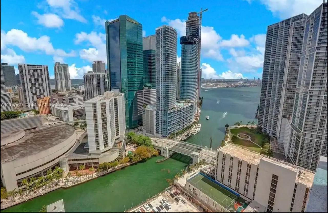 *spacious 2br Loft Brickell W/stunning Views*