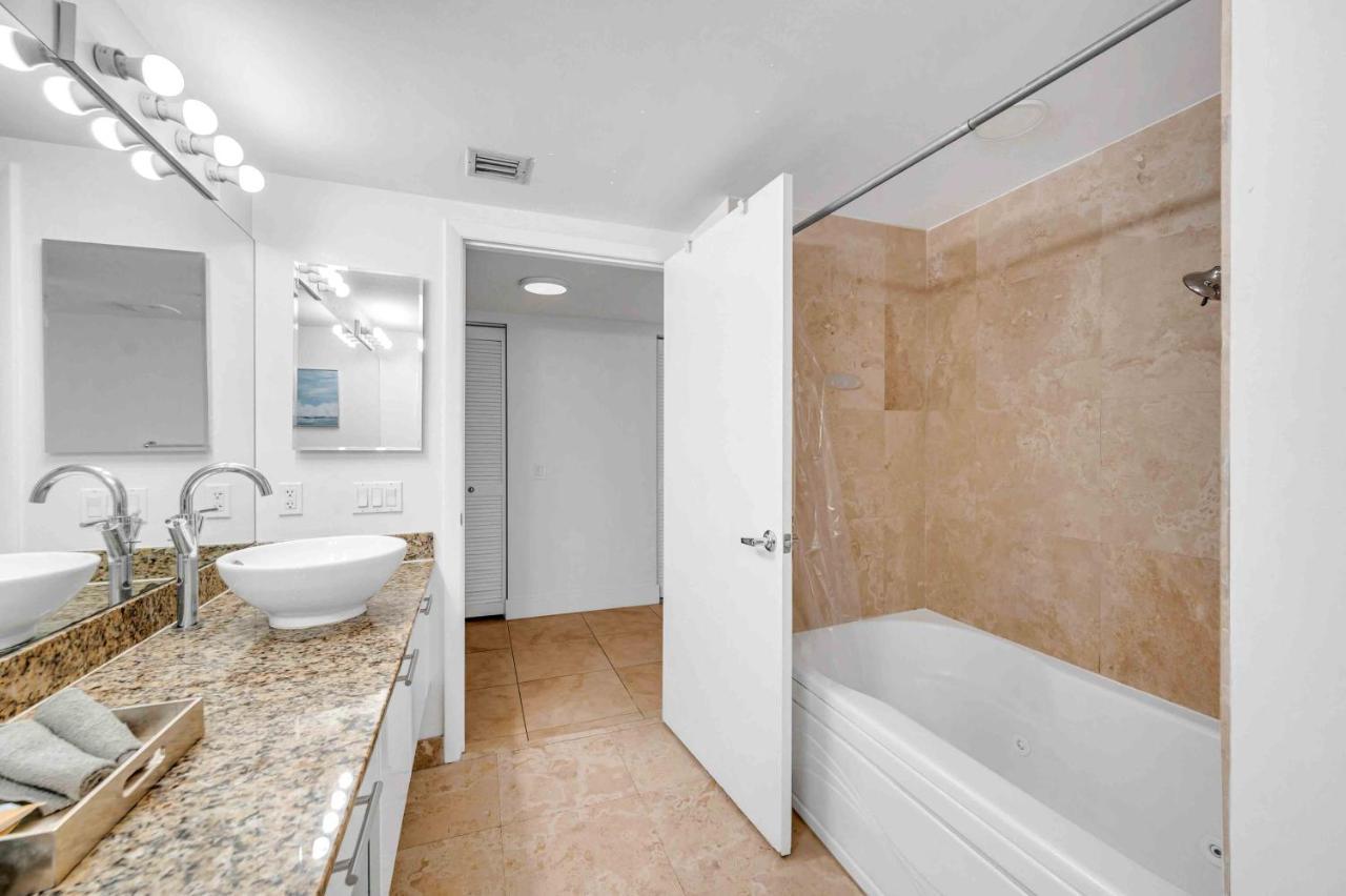 *spacious 2br Loft Brickell W/stunning Views* *