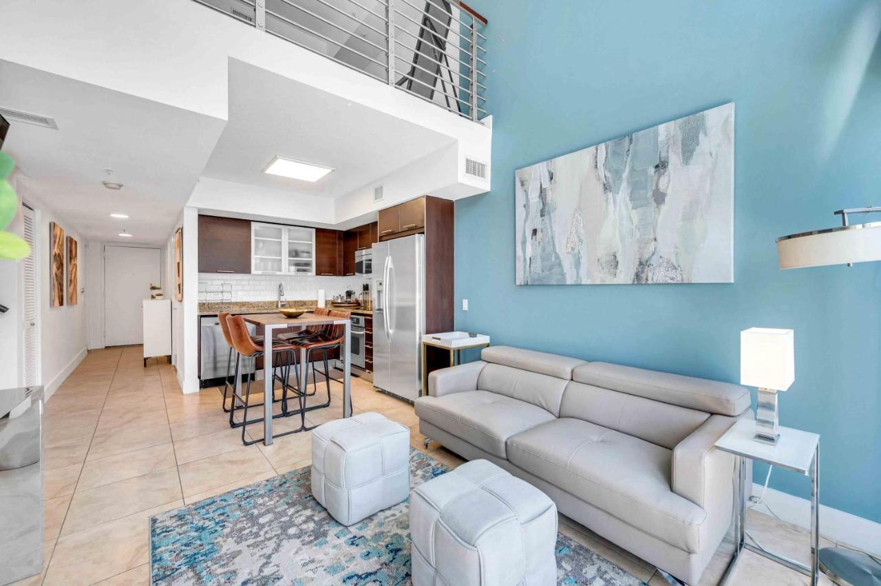*spacious 2br Loft Brickell W/stunning Views* * Miami