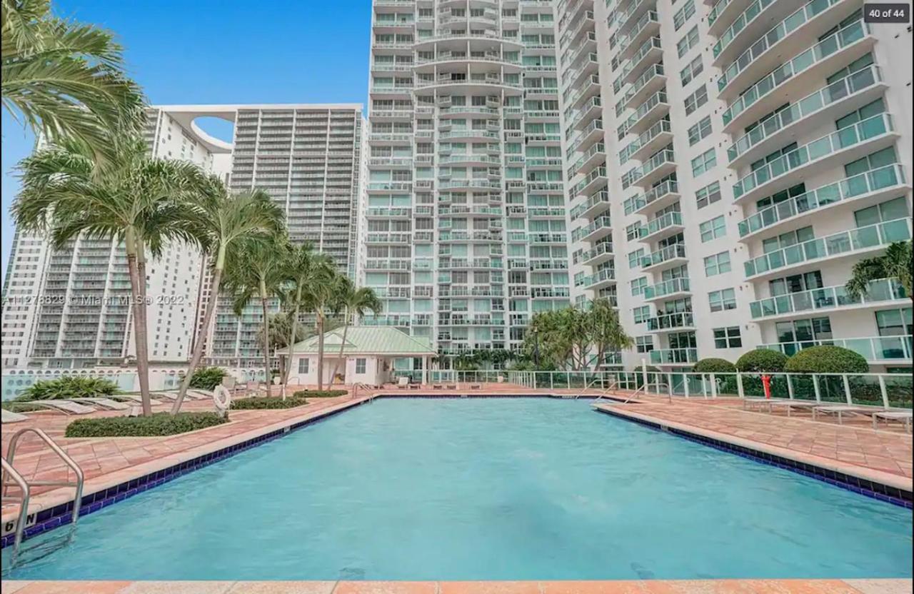 *spacious 2br Loft Brickell W/stunning Views* *