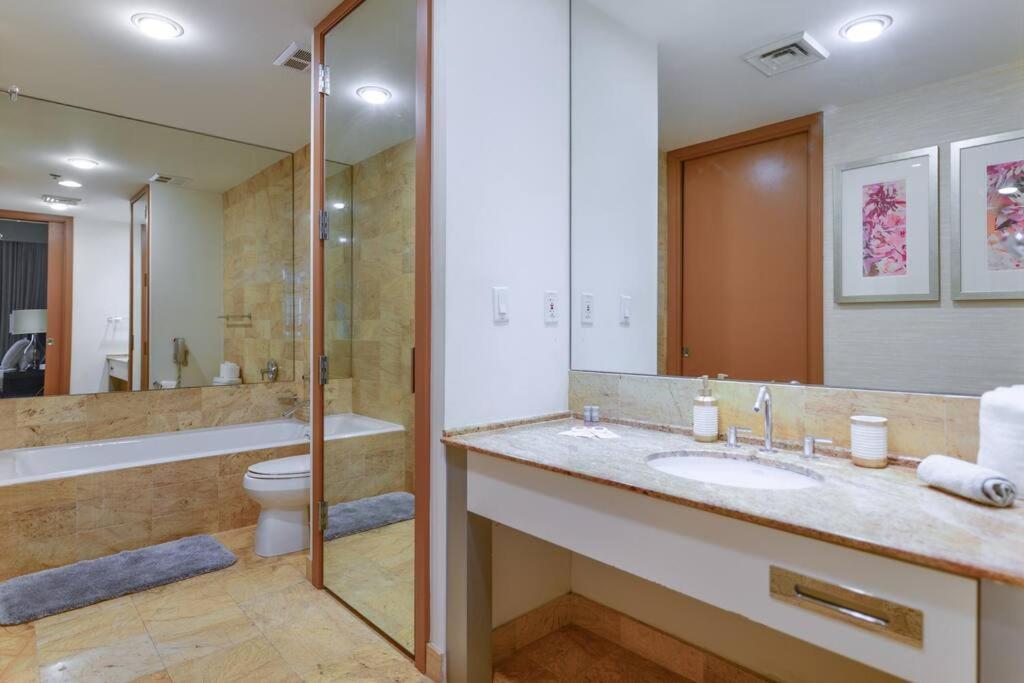 Beautiful 1 Bedroom Brickell Apartment *