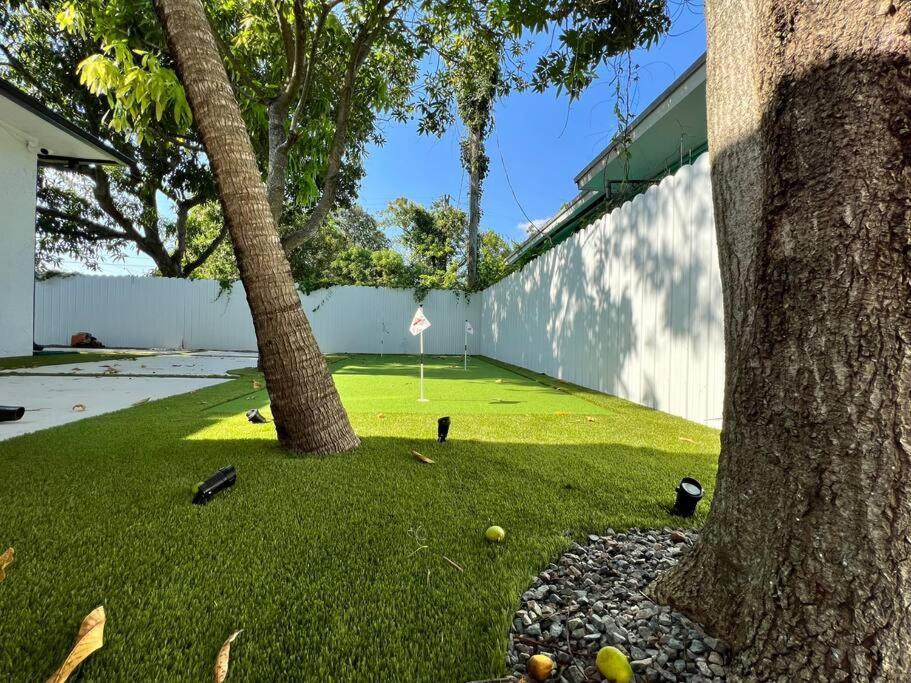 Apartment Stylish 2/1 Centrally Located! Miami