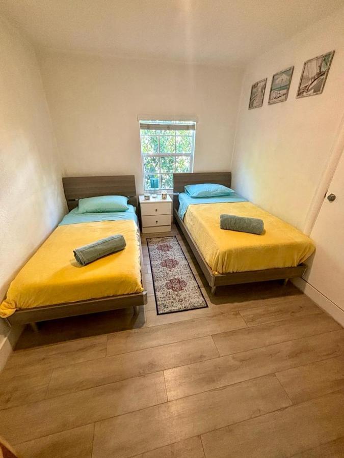 Vibes 2 Bedrooms House *