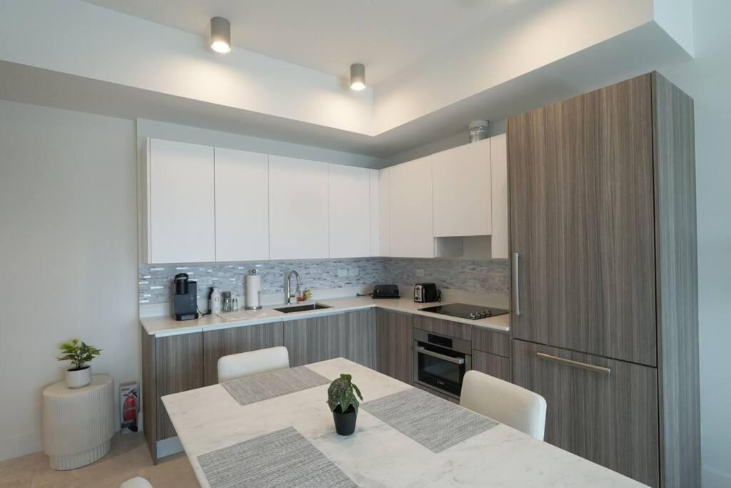 Apartment Brand New In Brickell With Parking