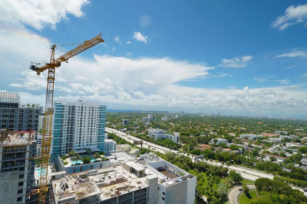 Apartment Brand New In Brickell With Parking Miami