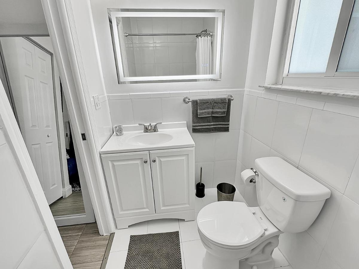 Apartment 17 Miami